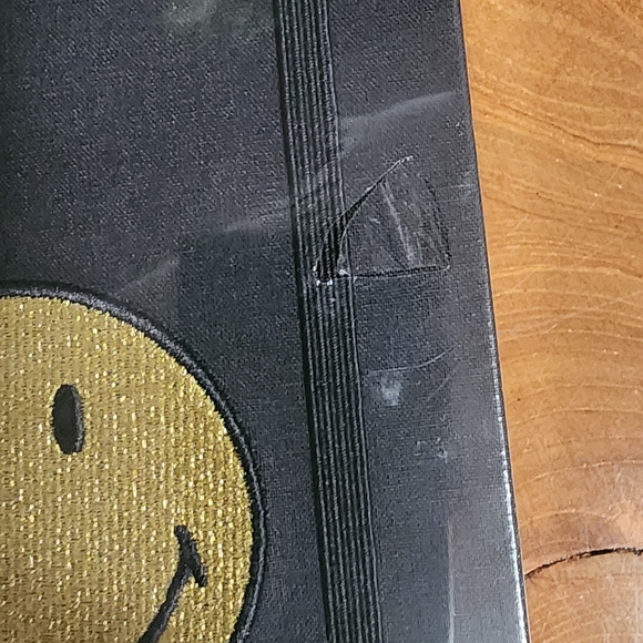 Moleskine Limited Edition Smiley Positivity in Motion-Undated Planner - Picture 13 of 13